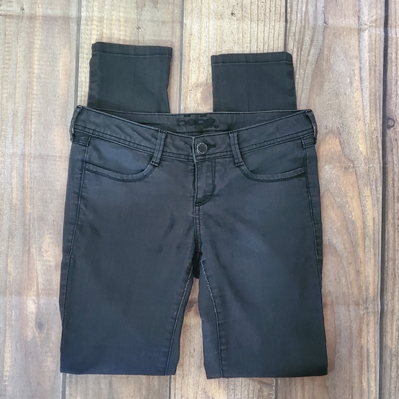 bebe 2 Pairs Skinny Stretch Jeans Blue and Black Size 27 - Picture 2 of 7